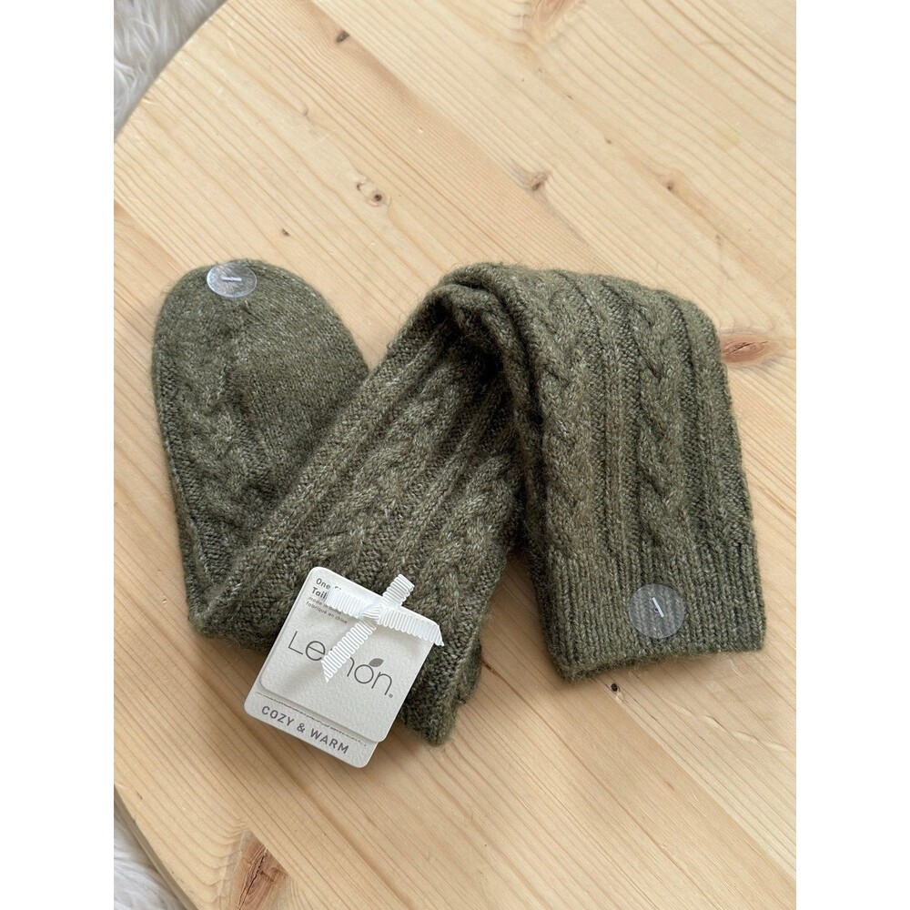 Lemon knit cozy socks